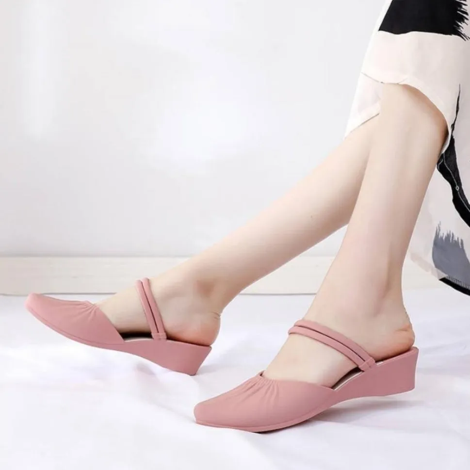 Fashion Elegant High-end Pointed Women's Half Slippers Model - 2020