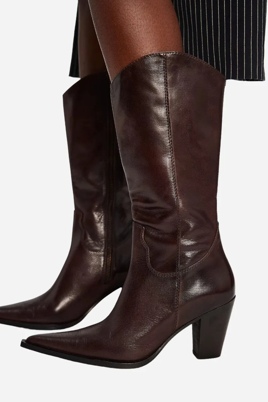 Free People Copenhagen Point Boot Fudge