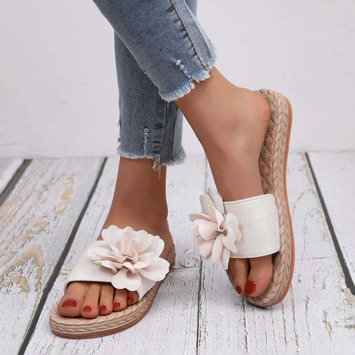 Sohiwoo Women Floral Decor Flats Espadrille Slide Sandals Summer Beach Slippers