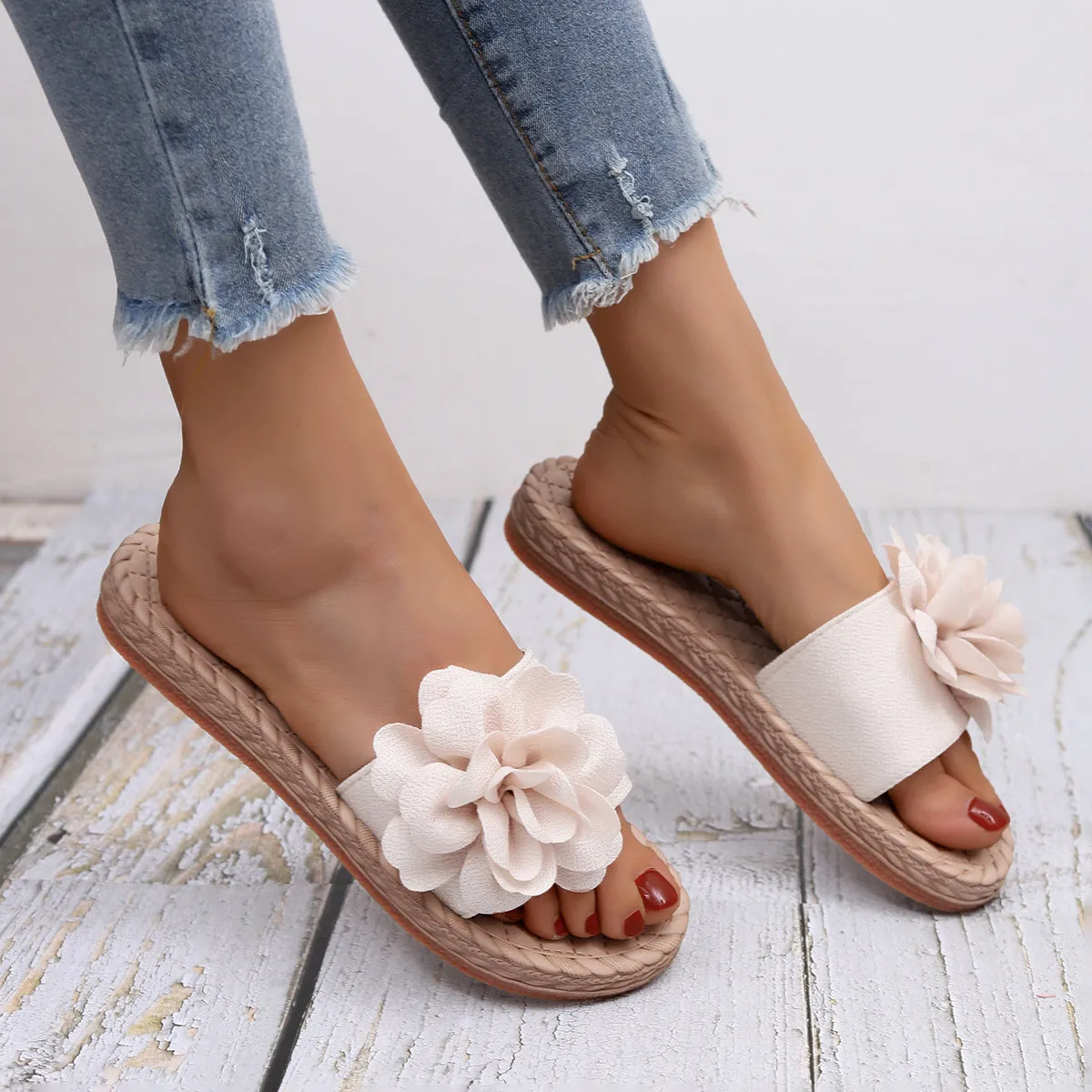 Sohiwoo Women Floral Decor Flats Espadrille Slide Sandals Summer Beach Slippers