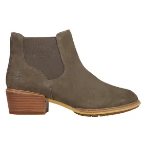 Sutherlin Bay Low Round Toe Chelsea Booties